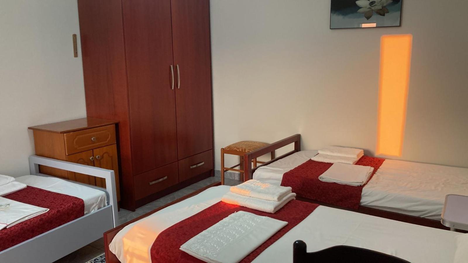 Akeron'S Rooms ساراندا المظهر الخارجي الصورة